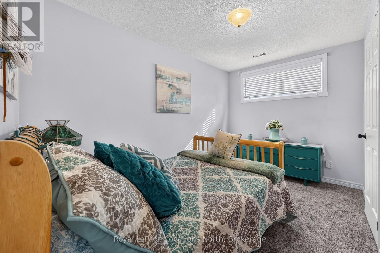 66 ROYAL BEECH DRIVE - Image 24