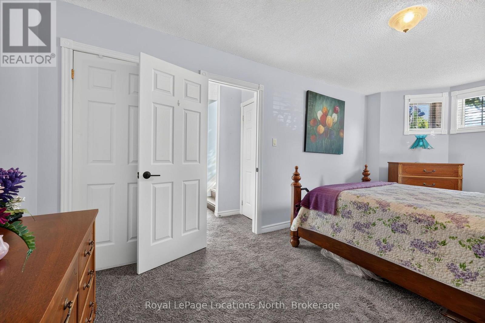 66 ROYAL BEECH DRIVE - Image 25