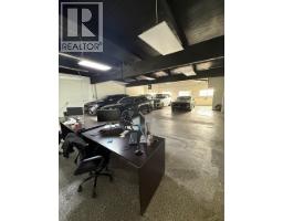 576 Lougheed Highway, Coquitlam, BC V3K3S3 Photo 10