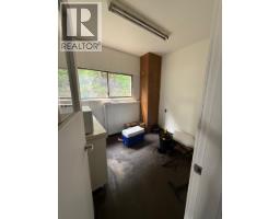 576 Lougheed Highway, Coquitlam, BC V3K3S3 Photo 7