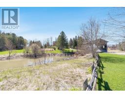 Primary Bedroom - 301 Concession 4 Road E, Tiny, ON L0L2T0 Photo 6