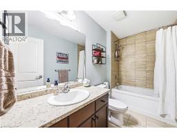 32 Dulgaren Street, Hamilton, ON L8W3Y8 Photo 23