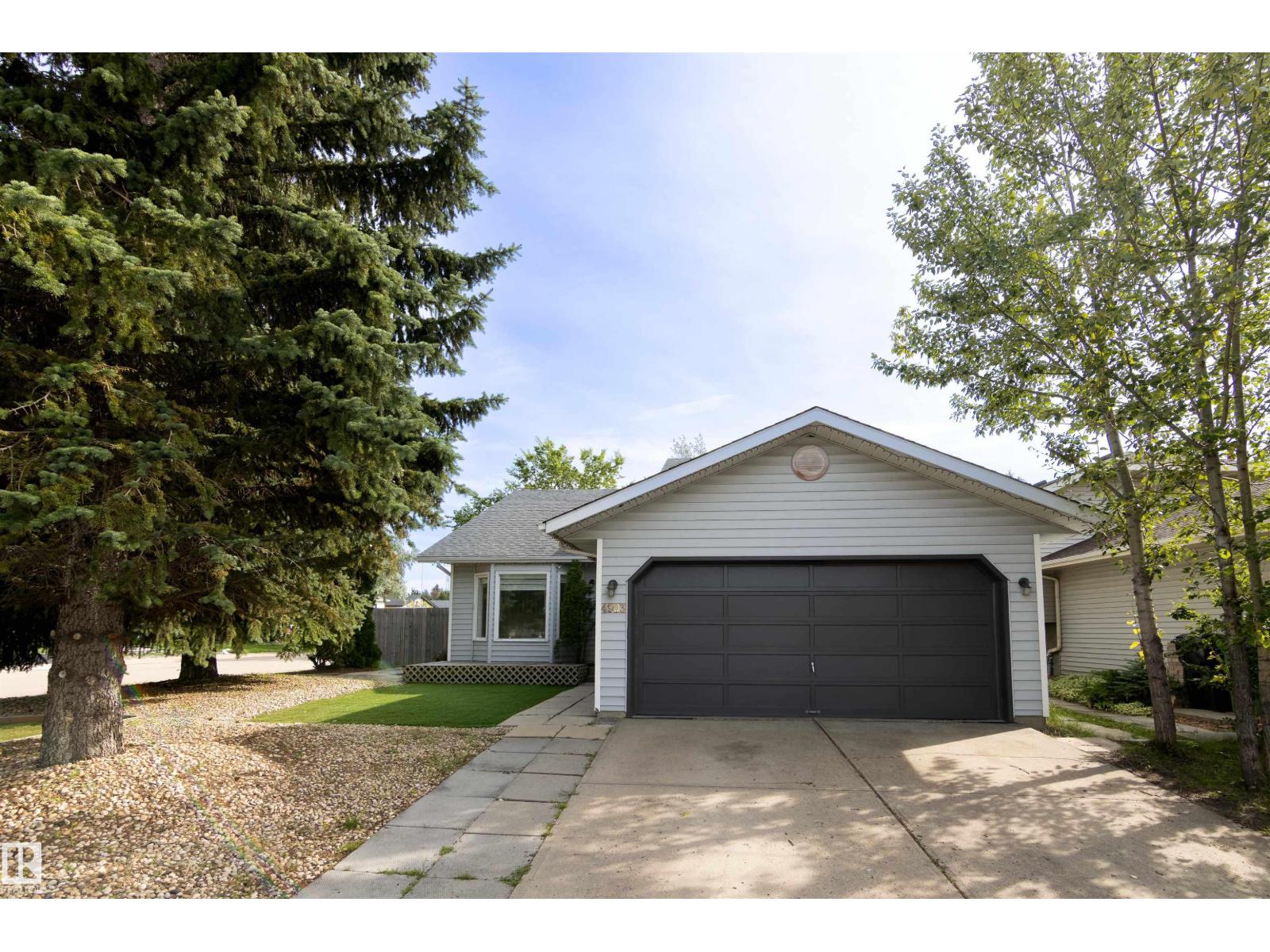 4903 11A AV NW - 1