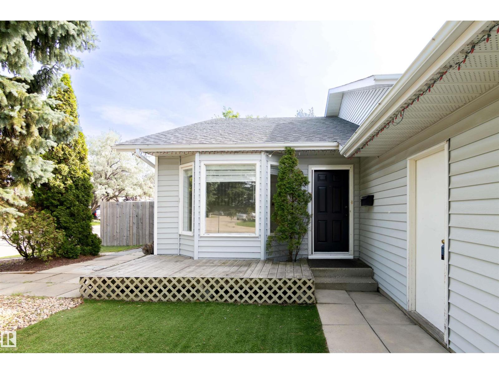 4903 11A AV NW - 2