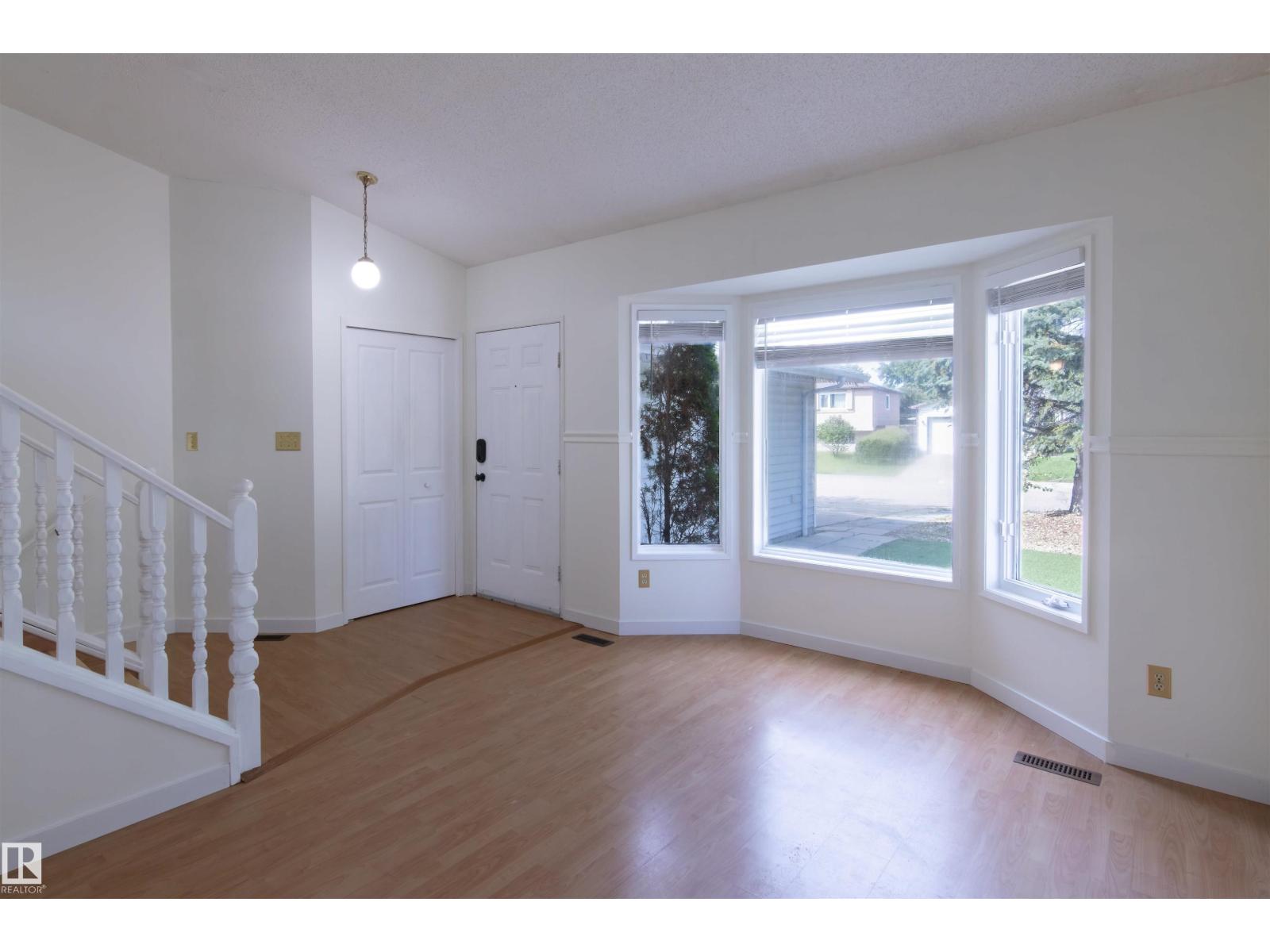 4903 11A AV NW - Image 3