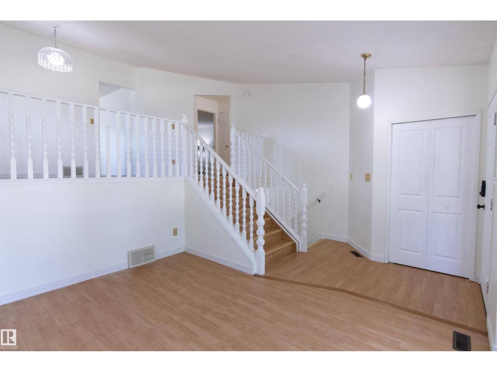 4903 11A AV NW - 4