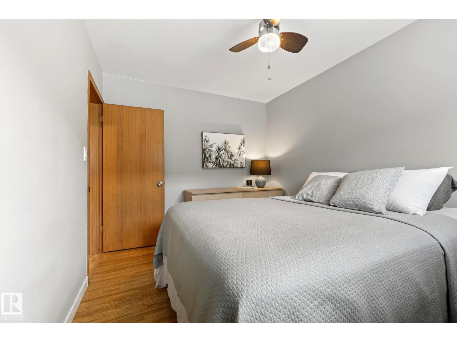 12030 56 ST NW - 24