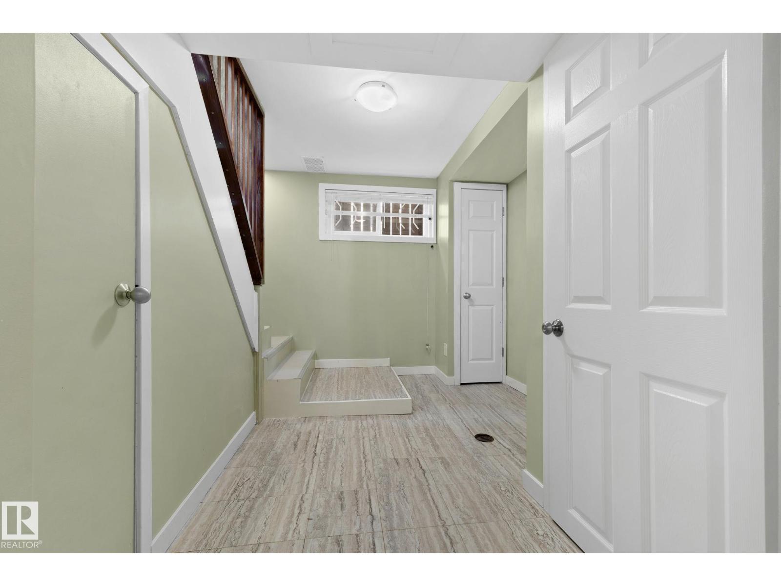 12030 56 ST NW - Image 34