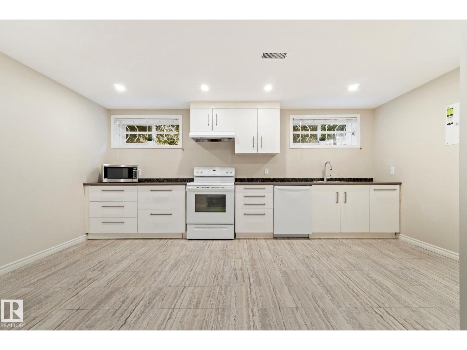 12030 56 ST NW - Image 39