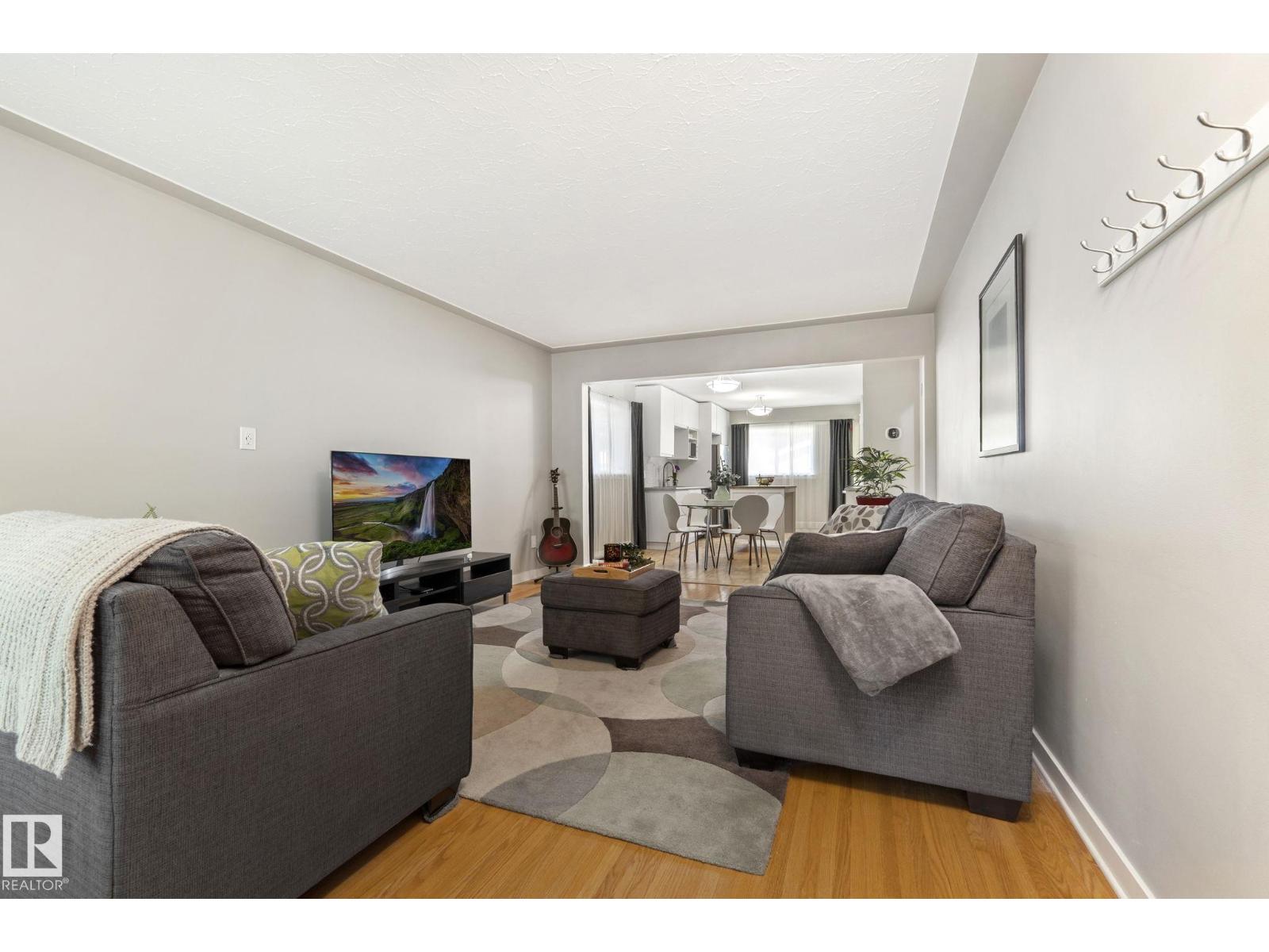 12030 56 ST NW - 7