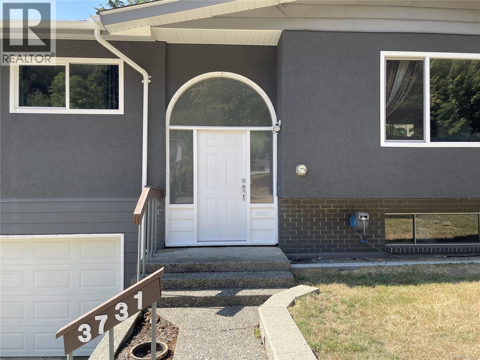 3731 Fowlie Cres - 2