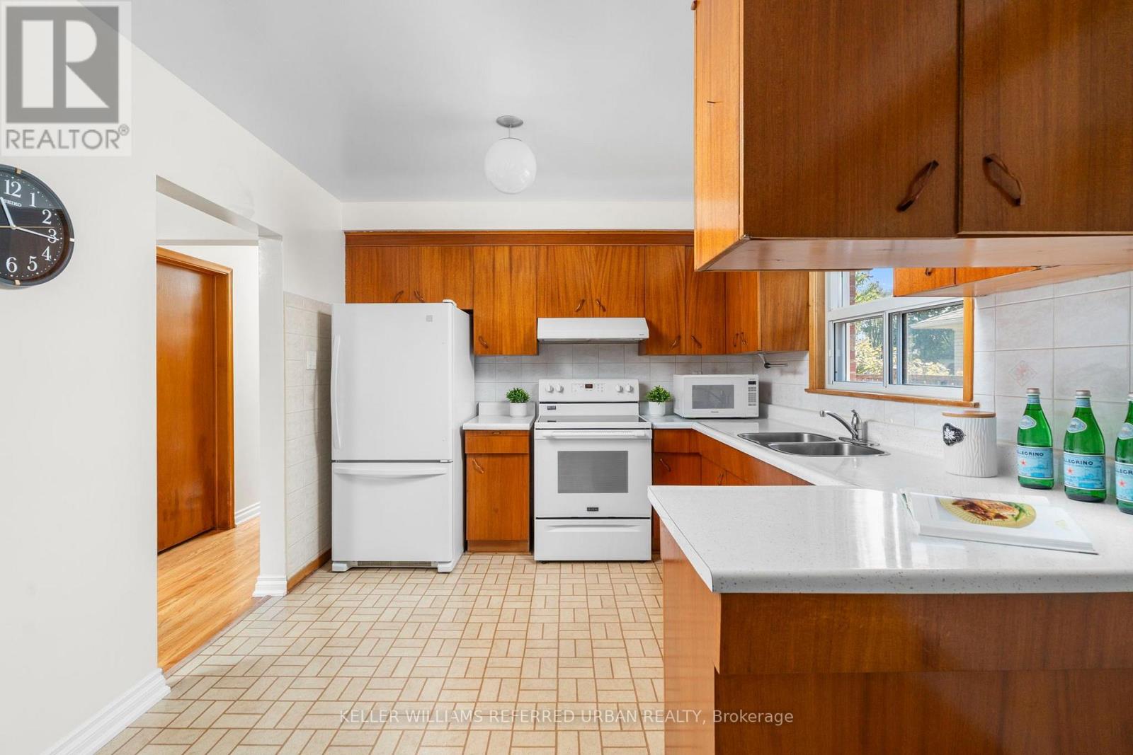 19 GROVERDALE ROAD - 11