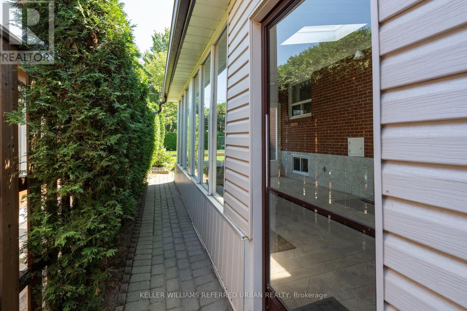 19 GROVERDALE ROAD - 30