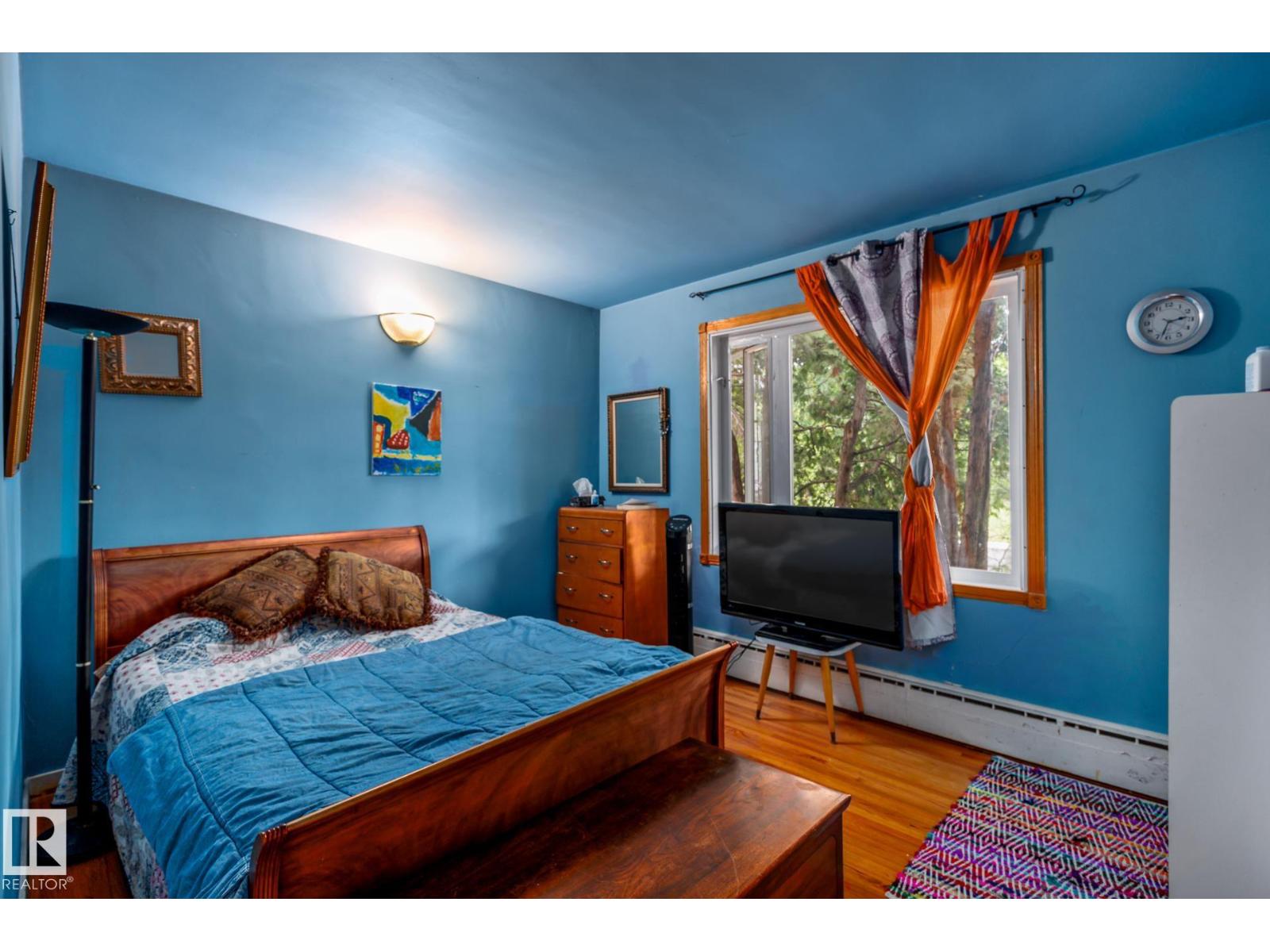 11022 110 Avenue NW - Photo 13