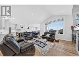 11 Mctavish Crescent, Huron Kinloss, ON N0G2R0 Photo 8