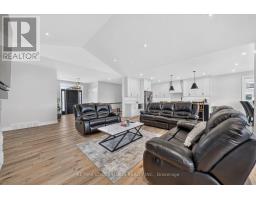 11 Mctavish Crescent, Huron Kinloss, ON N0G2R0 Photo 9
