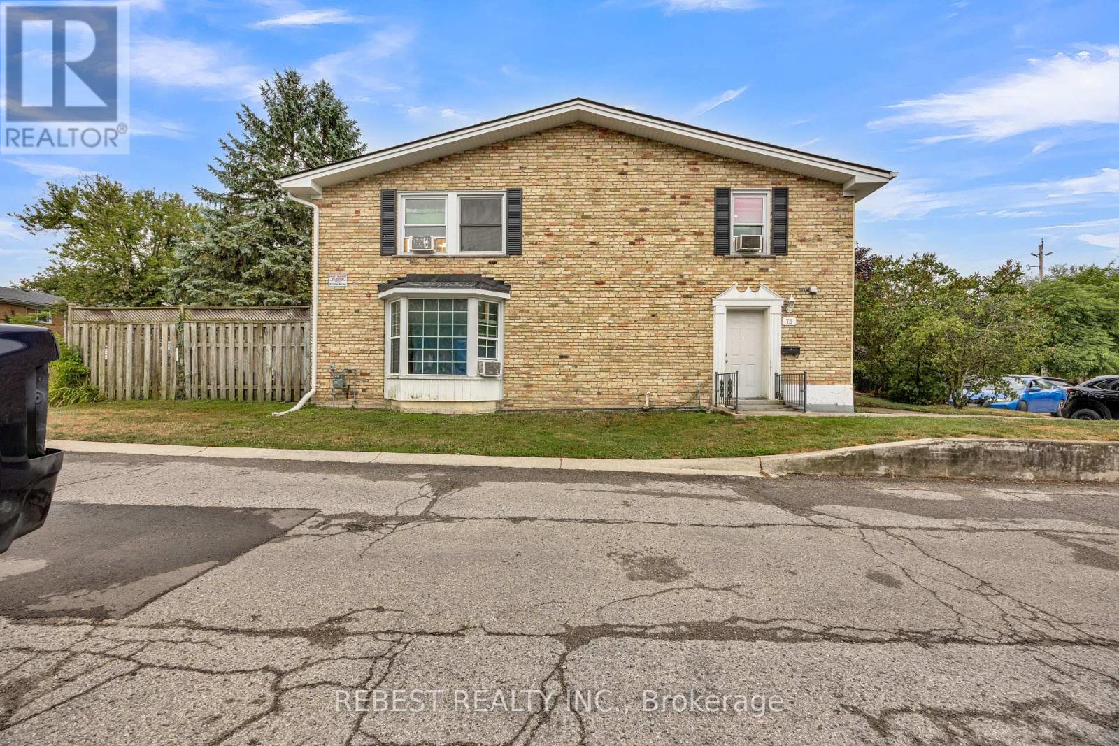 #1 73 ARBOUR GLEN CRESCENT - 2