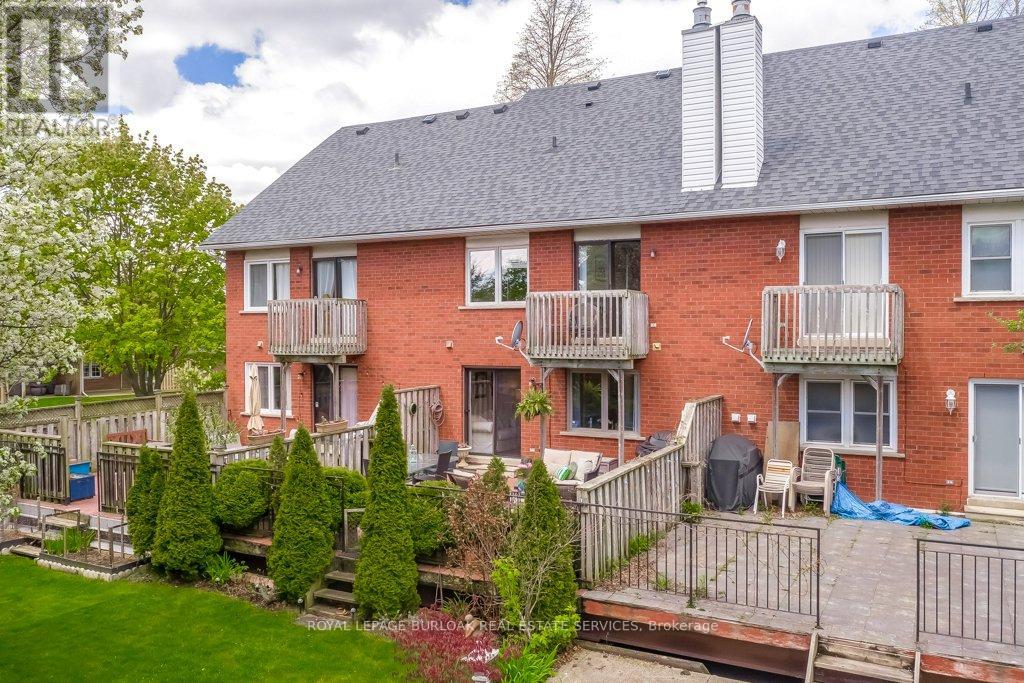 4 EDGEWATER DRIVE - 47