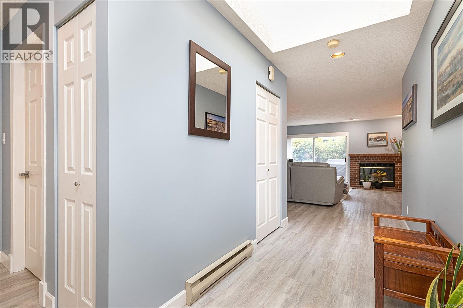 682 Pineridge Dr - 7