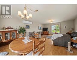 Family room - 7678 Rte 12 Road, Ellerslie Bideford, PE C0B1J0 Photo 17