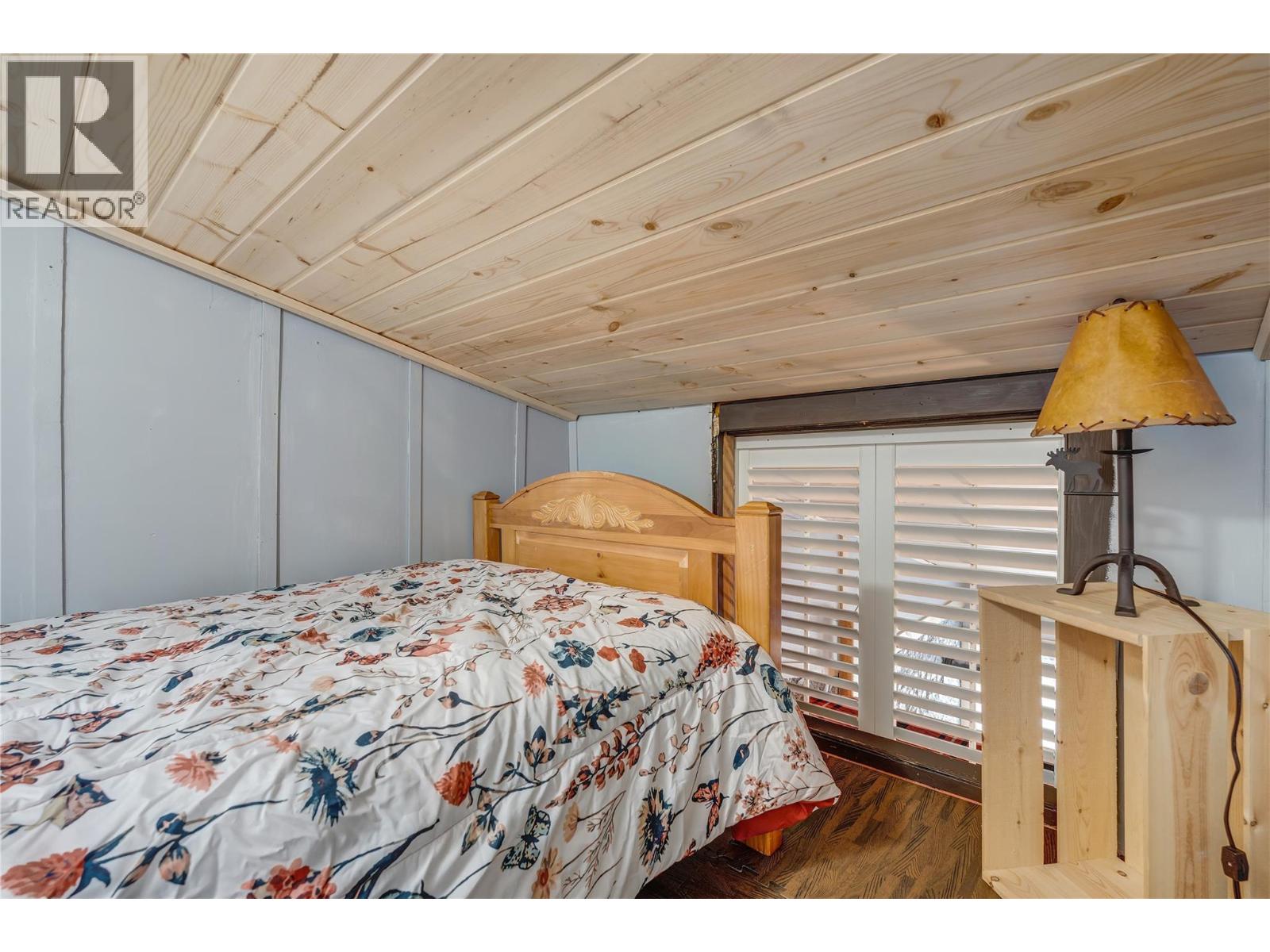 #1 130 Cougar Road - 21