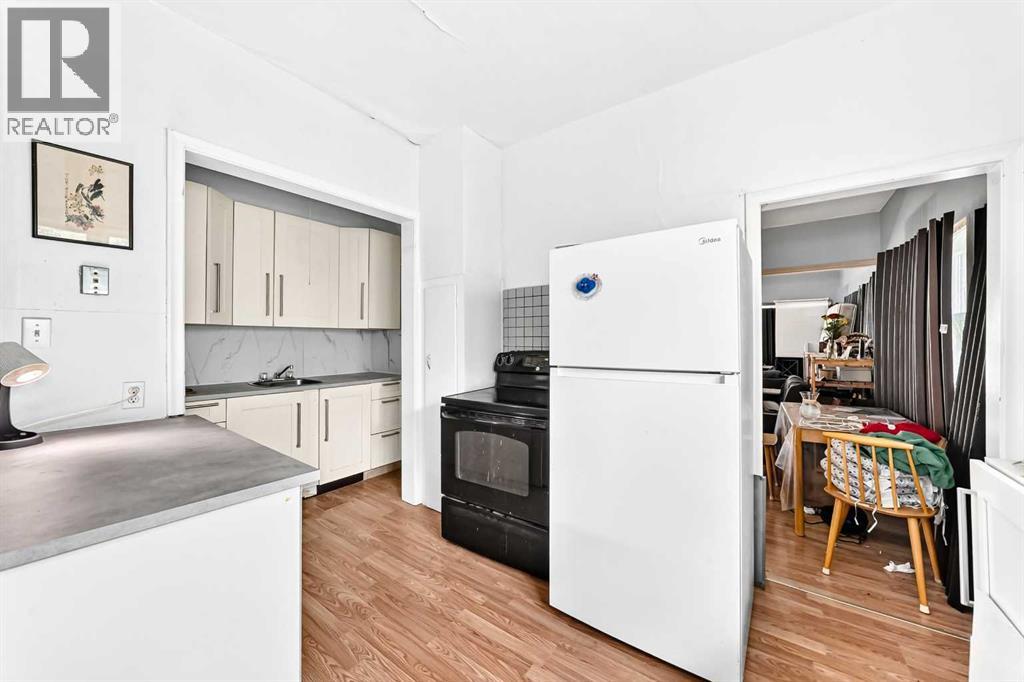 212 5 Avenue - Image 5