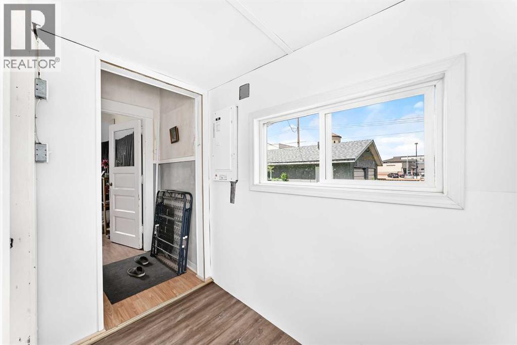 212 5 Avenue - Image 7