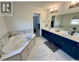 4142 A/b Green Olive Way E, Regina, SK S4V1P8 Photo 28