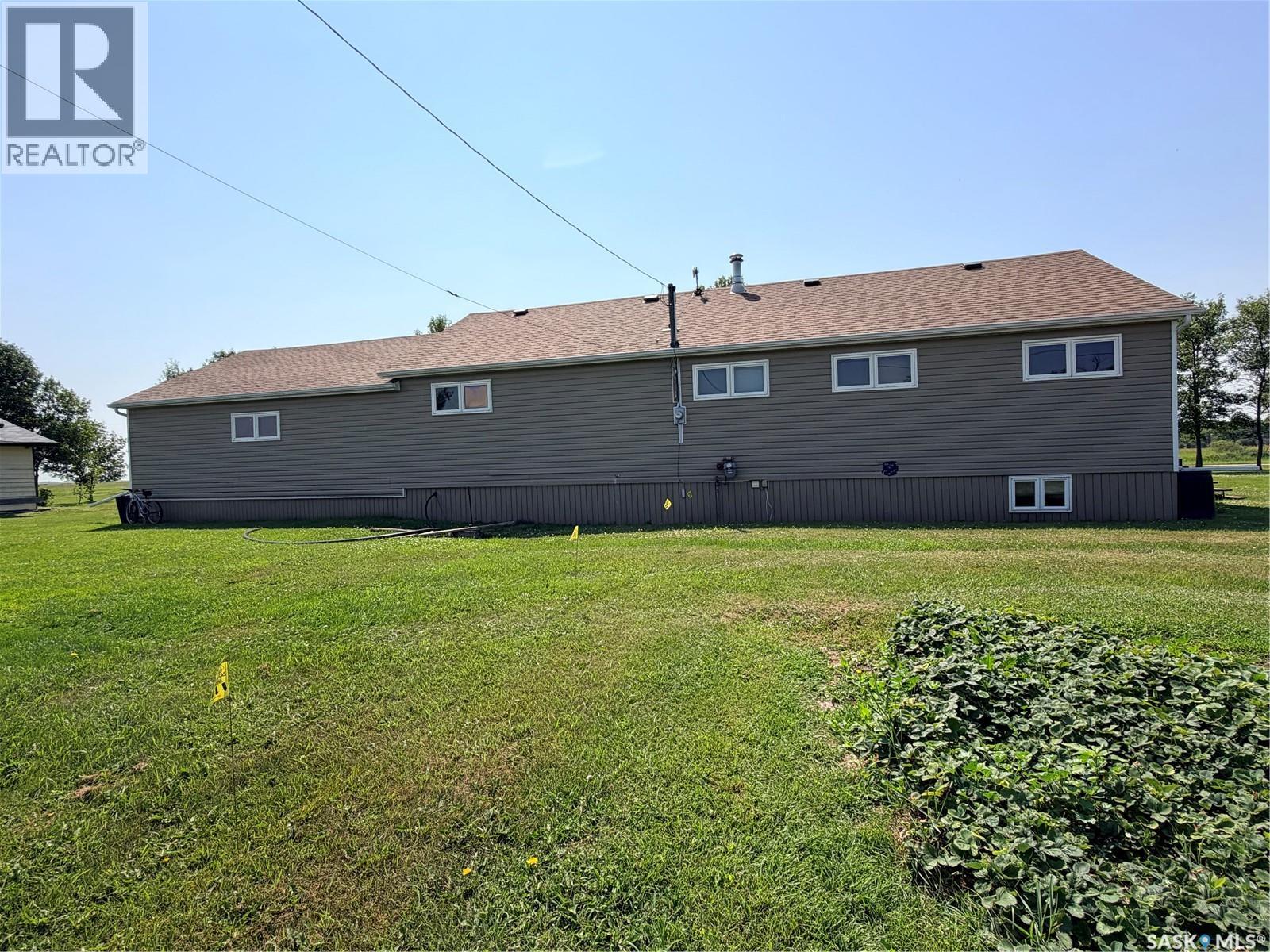 252 Railway AVENUE - 35