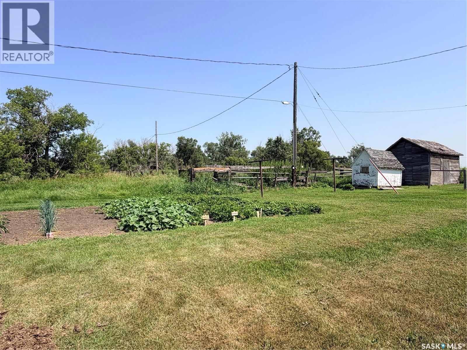 252 Railway AVENUE - 38
