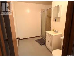 252 Railway Avenue, Forget, SK S0C0X0 Photo 22