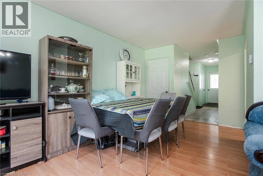 #C 304 BLUEVALE Street N - 13