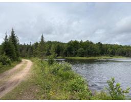 111 Ch. Des Trois-monts, La Peche, QC J0X3K0 Photo 12