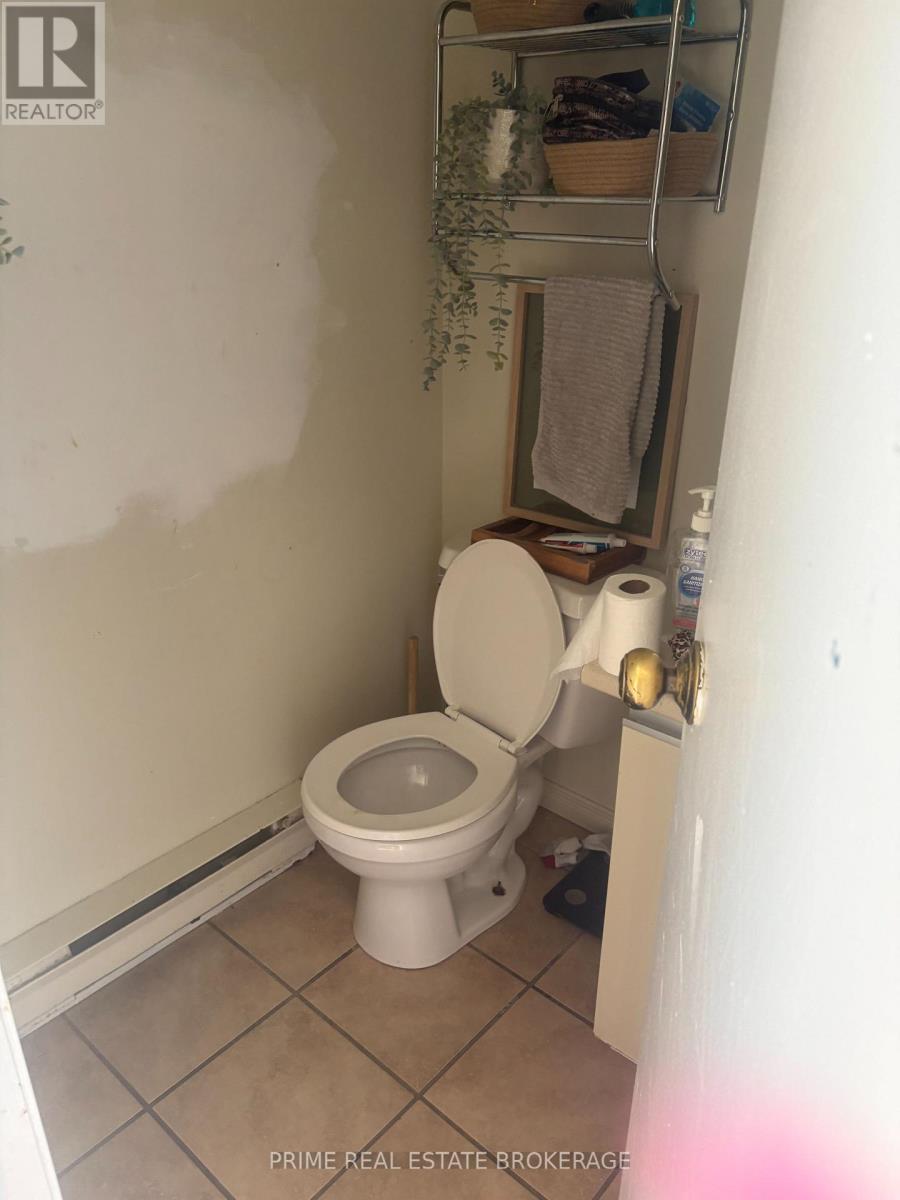 #44 135 BELMONT DRIVE - Image 5