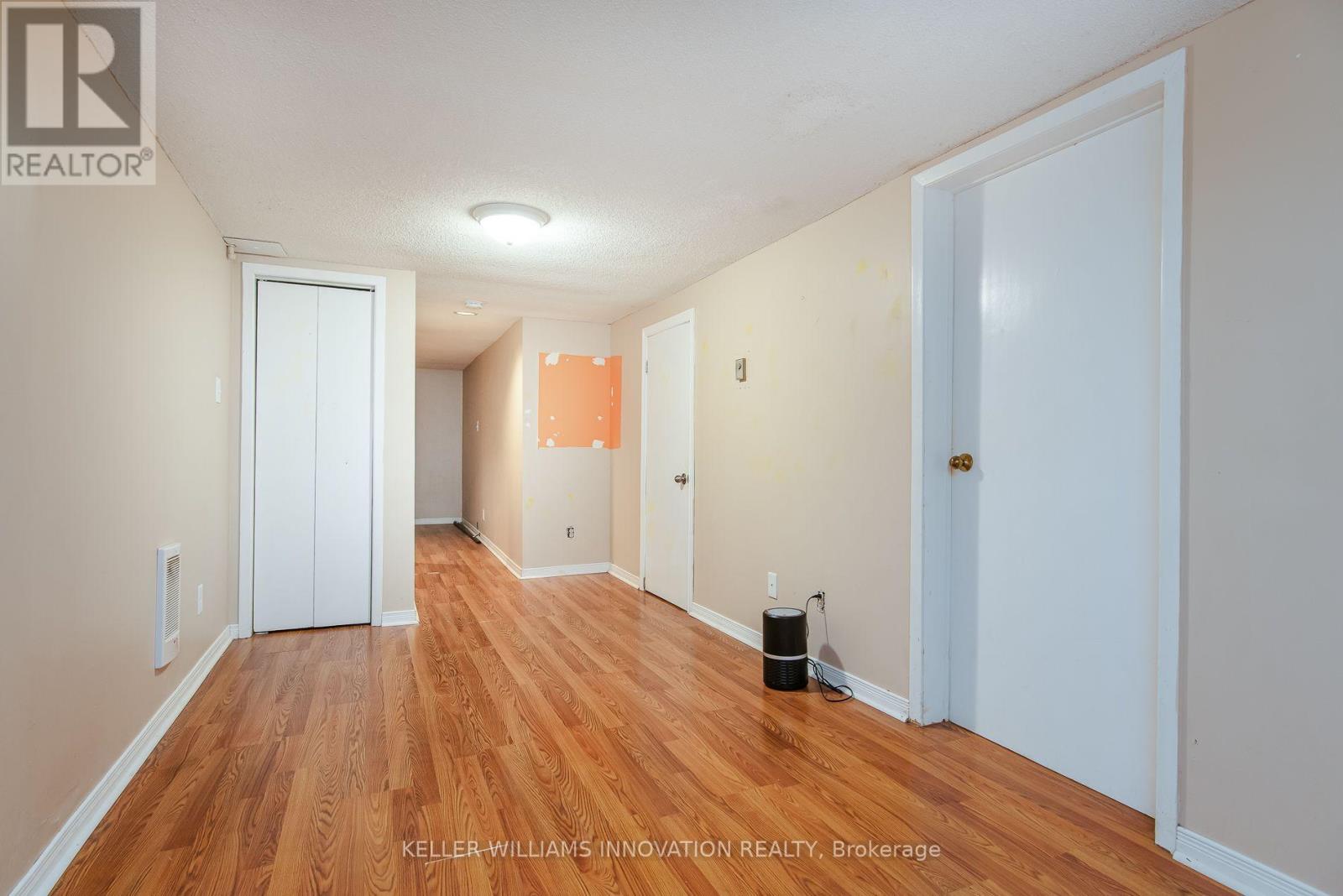 #C 304 BLUEVALE STREET N - 28
