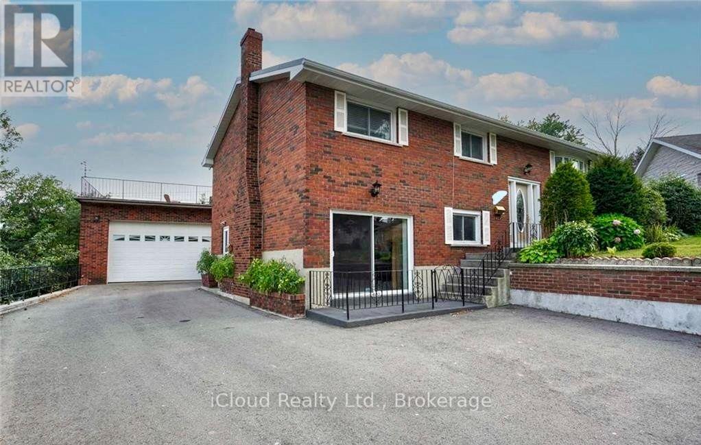 143 MORENZ CRESCENT - 2