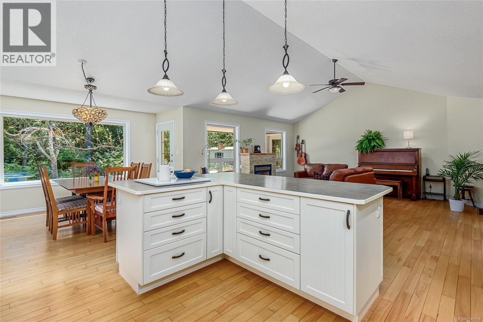 7478 Yake Rd - 10