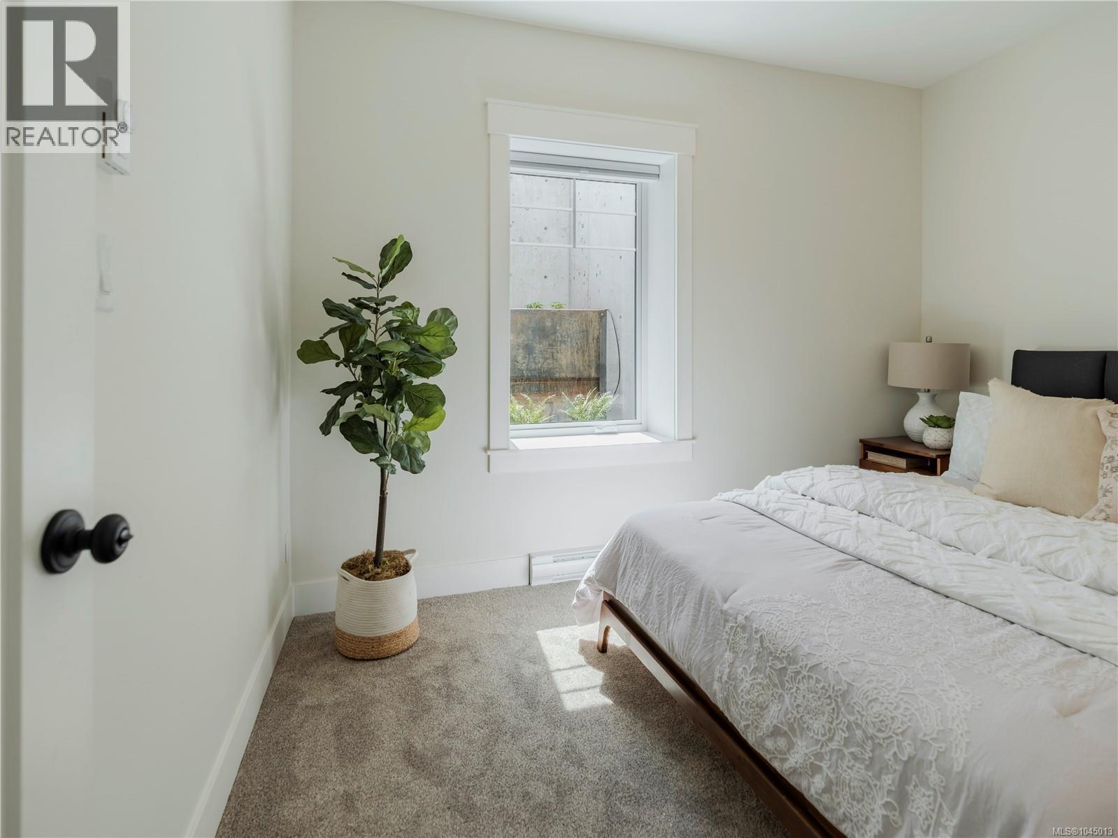 3 1830 Allenby Street, Saanich