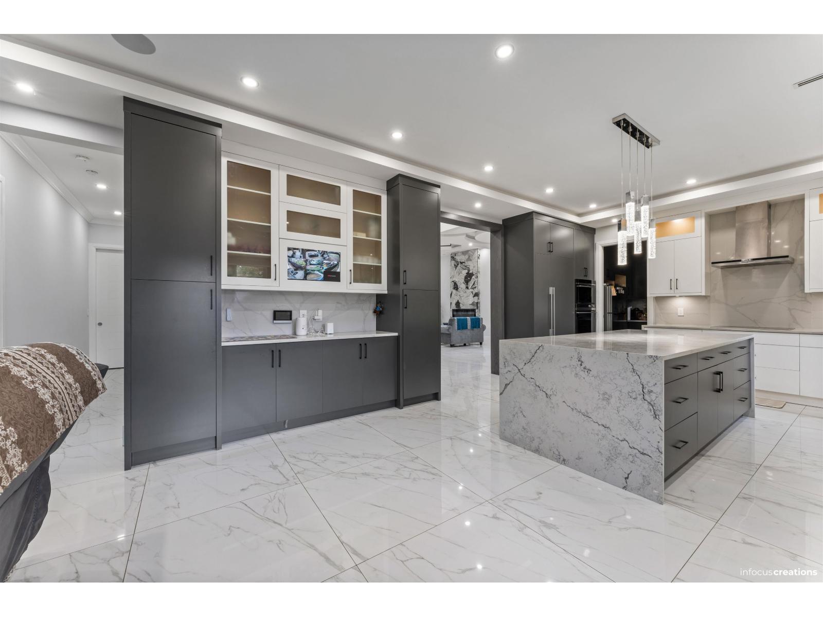 10 Bed, 9 Bath House for Sale in Surrey – 18339 63 AVENUE, Surrey – MLS# R3152891 - Image 18