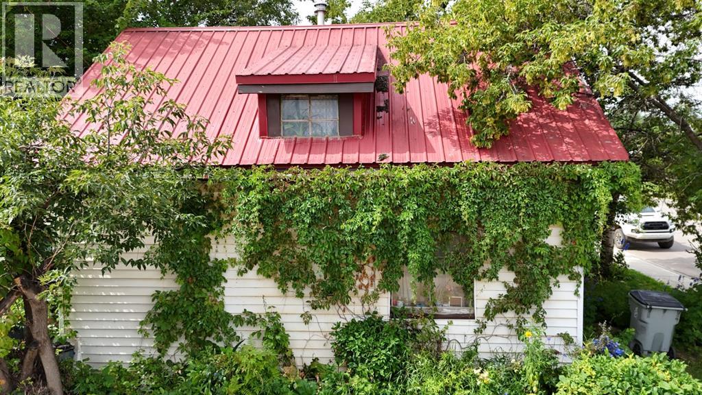 5009 52nd Avenue - Image 12