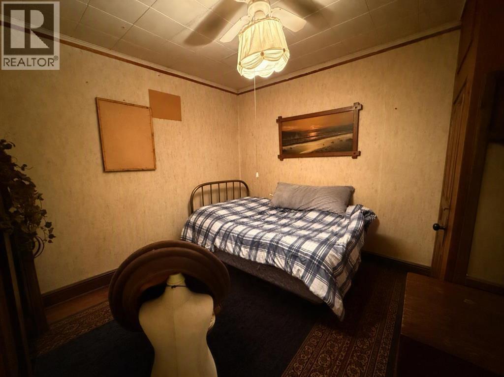 5009 52nd Avenue - Image 5