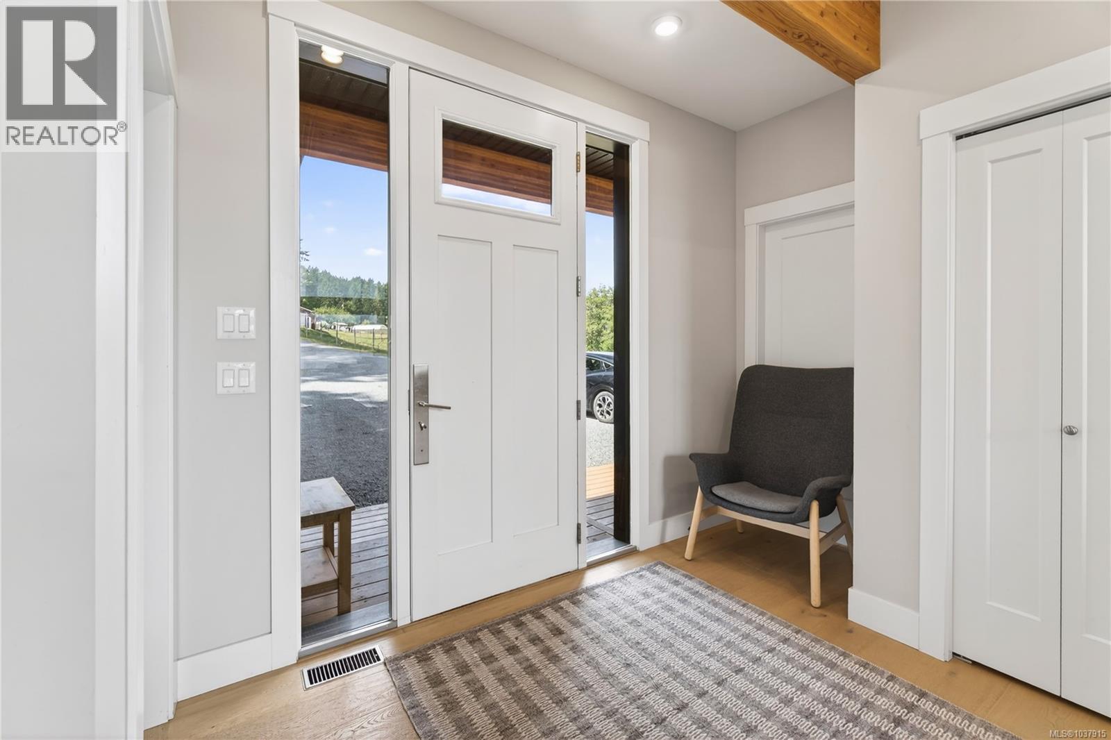 6499/6495 Doumont Rd - 20