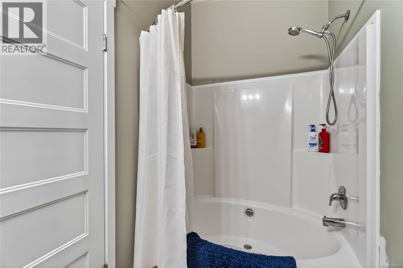 6499/6495 Doumont Rd - 73