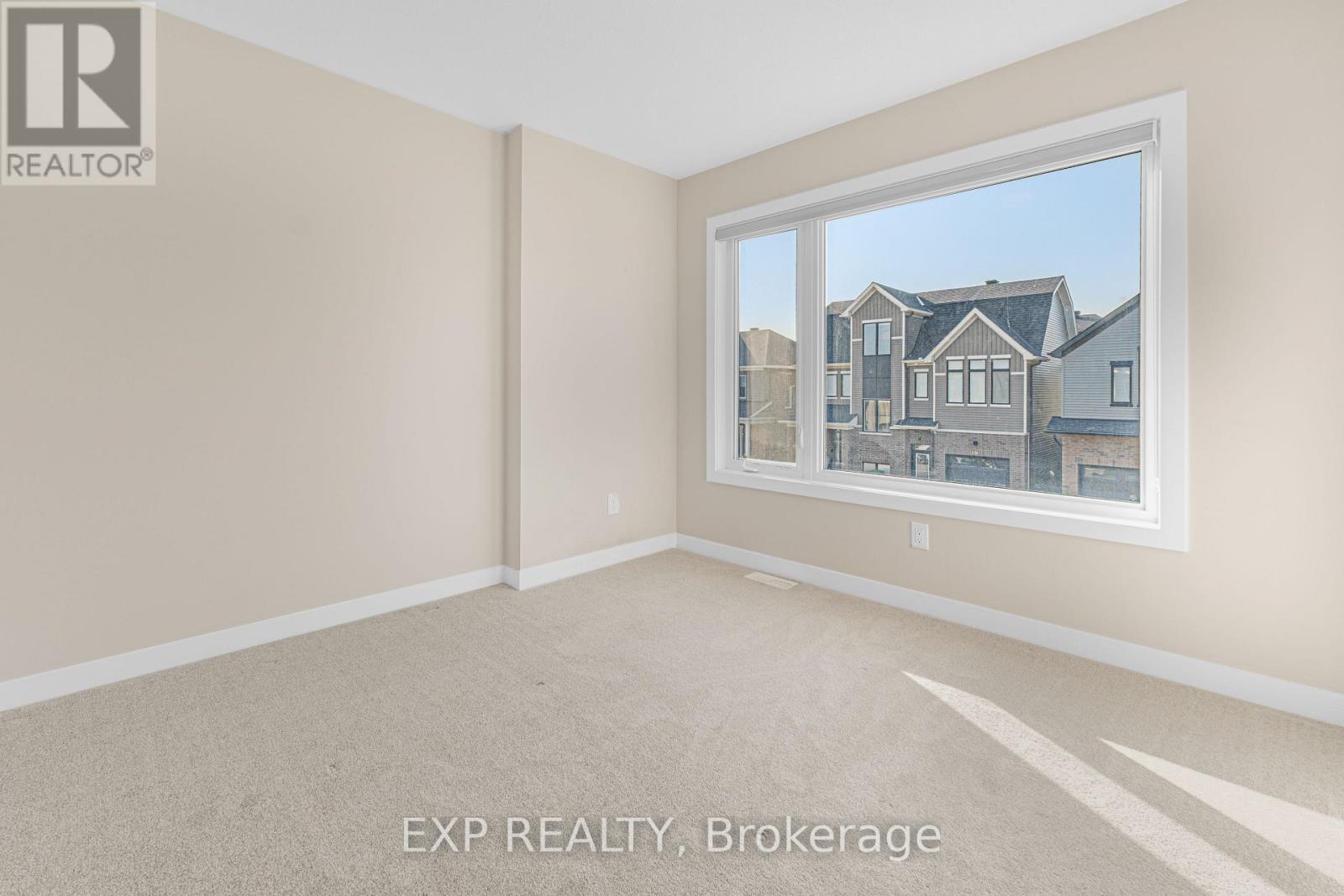 5 Bed, 3 Bath House for Rent in Ottawa – 345 PENINSULA ROAD, Ottawa – MLS# X13641760 - Image 11