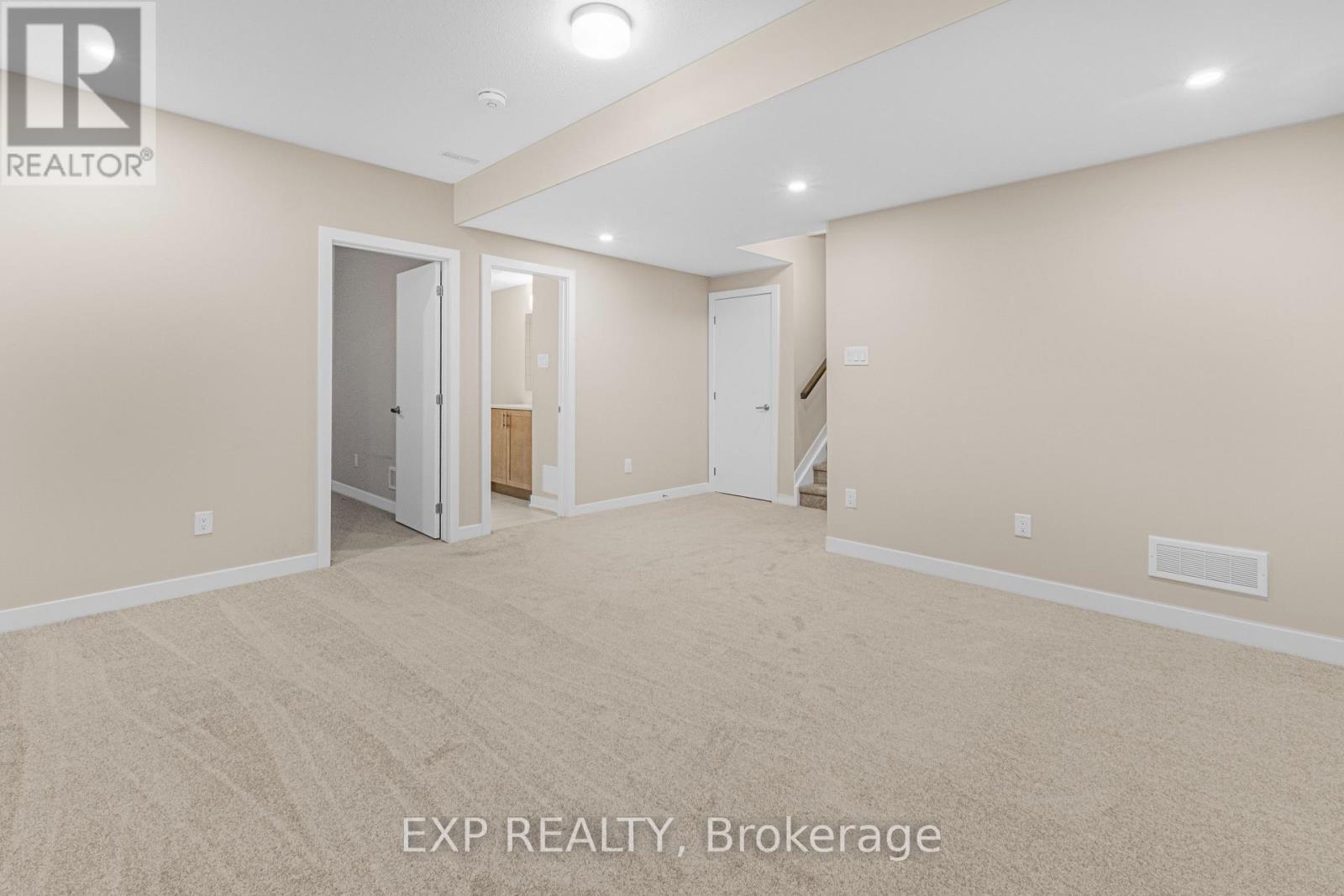 5 Bed, 3 Bath House for Rent in Ottawa – 345 PENINSULA ROAD, Ottawa – MLS# X13641760 - Image 25