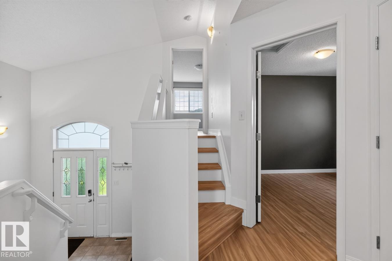 387 FOXBORO WY - Image 12
