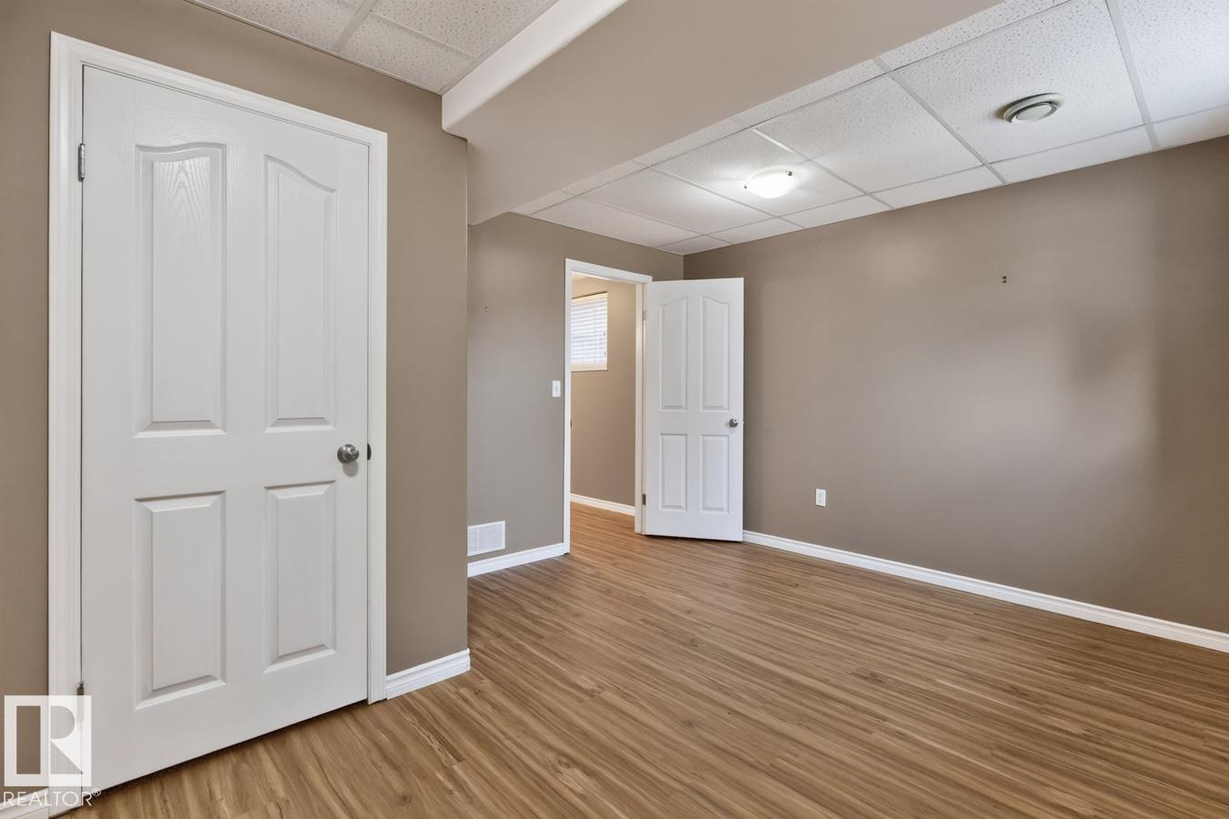 387 FOXBORO WY - Image 37