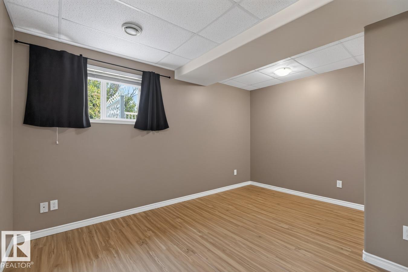 387 FOXBORO WY - Image 36