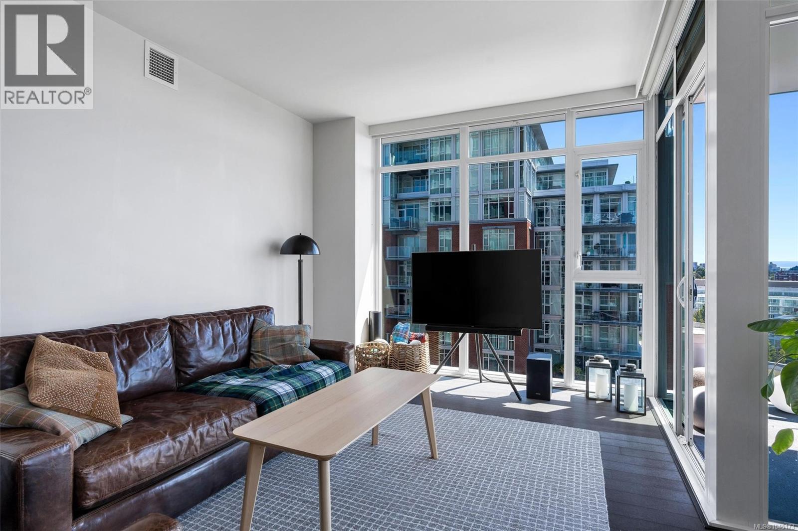 702 83 Saghalie Road, Victoria
