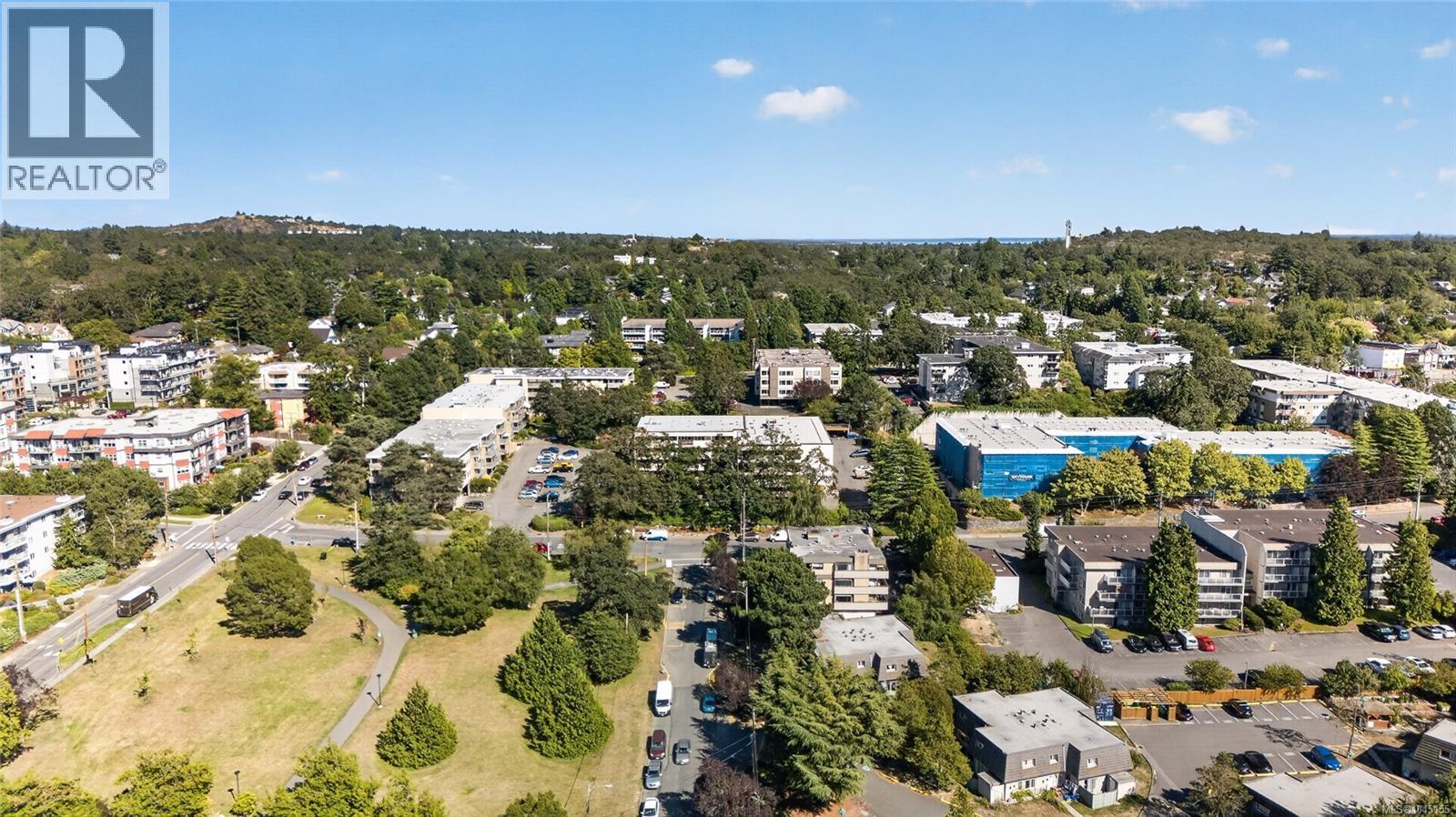 313 3277 Glasgow Avenue, Saanich